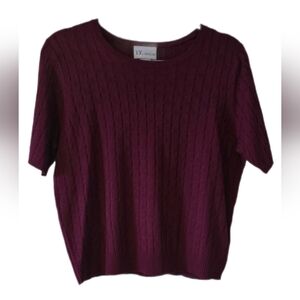 The Tog shop short sleeve fuchsia Sweater Size M